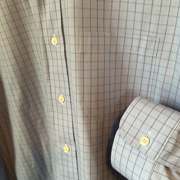 Brooks Brothers men’s non-iron button down light blue and white check pattern - Picture 3 of 4